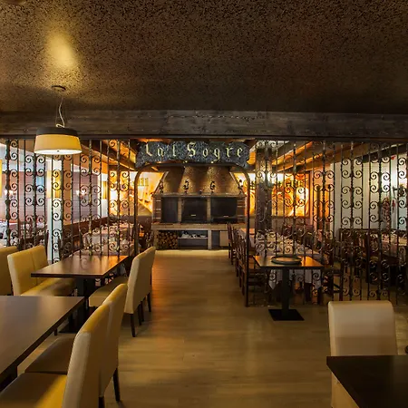 Maria Del Mar Готель 4*