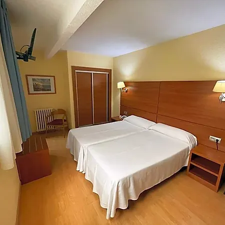 Maria Del Mar Hotel 4*