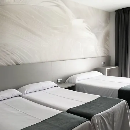 Hotel Maria Del Mar 4*